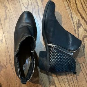 Lucky black leather booties sz 11